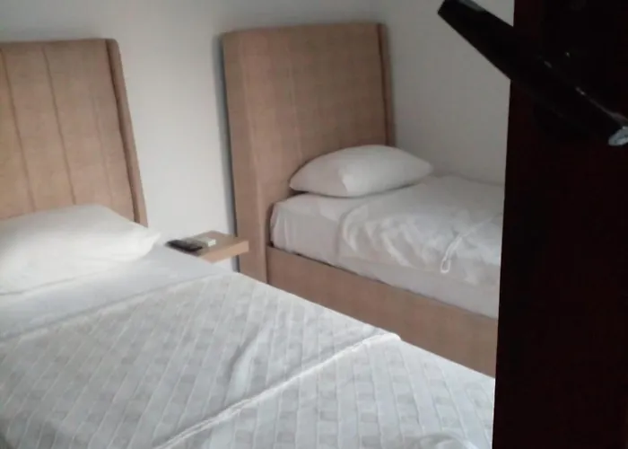 Huzur Pansiyon Ve Cay Bahcesi